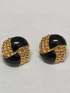 黒と金色ヴィンテージイヤリング