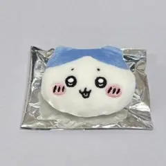 ちいかわ　なかよしぬいぐるみバッジ　いろんなおかお　ハチワレ