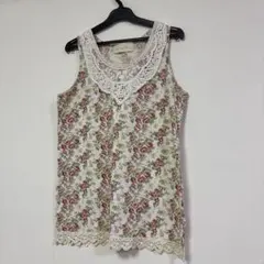 小花柄 タンクトップ