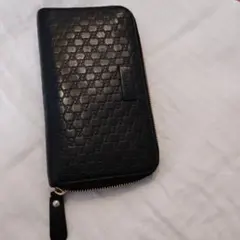 GUCCI ブラックレザー クラッチバッグ