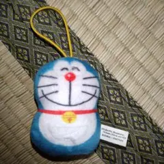 ドラえもん ぬいぐるみマスコット ストラップ付き