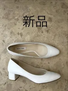 新品　Odette e Odile レザーパンプス ホワイトのサムネイル