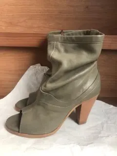 GEOX オープントゥ　ブーツ