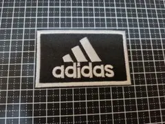 adidas 刺繍ワッペン 黒