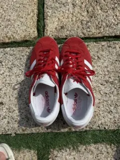 adidas GAZELLE レッド スニーカー 26.5cmのサムネイル