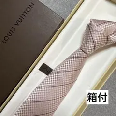 ルイ・ヴィトン ネクタイ シルク ダミエ LVイニシャル 微光沢 極美品 ルイ・ヴィトン ネクタイ シルク ダミエ LVイニシャル 微光沢 極美品