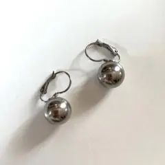ステンレス　ボール　ピアス　シルバー