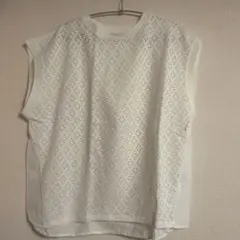 ベイクルーズ　SIMPLICITE 袖なし　半袖　白Tシャツのサムネイル