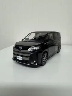 トヨタ　ノア　 NOAH カラーサンプルのサムネイル