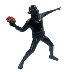Banksy バンクシー 花を捨てる少年 フィギュア 像 ブラック