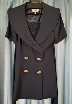 美品♪　フォーマル スーツ　Mサイズ　紺色　2ピース