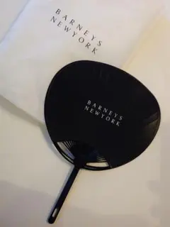 【非売品】BARNEYSNEWYORKミニうちわのサムネイル