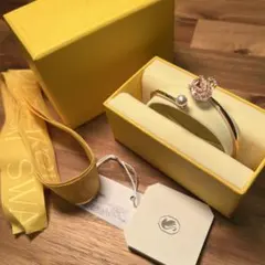 SWAROVSKI Swan バングル ゴールドカフブレスレット 新品未使用