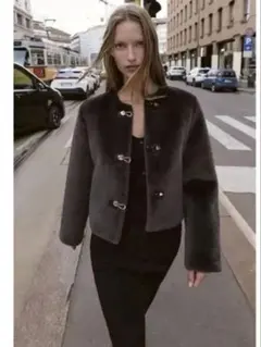 ZARA トグルボタン フェイクファージャケット
