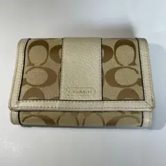 【良品】COACHコーチ 二つ折り財布 シグネチャー ベージュ ホワイト 鑑定済
