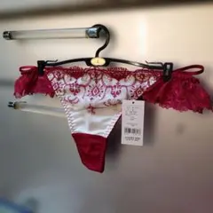 チュチュアンナのエレガントな赤とホワイトのTバック ショーツLサイズ　新品未使用