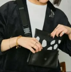 ear PAPILLONNER 本革ミニワイドテープショルダーバッグ