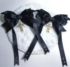 再販♡ ヘアクリップ　BIG 十字架　小悪魔　黒　デビル　金　左右