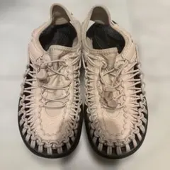 KEEN UNEEK サンダル　24のサムネイル