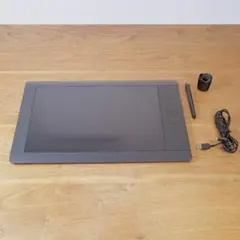Wacom Intuos5 touch Medium PTH-650 ペンタブ