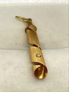 ヴェレッタオッターヴァスモーキークォーツ チャー ム（ペンダント 