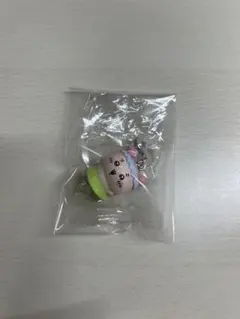 映画ちいかわ 入場者特典 第1弾 めじるしアクセサリー 古本屋 カニちゃん