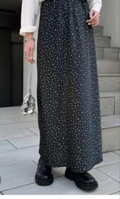 チャオパニックティピー　スタイルアップサテンスカート