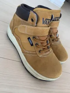 ⭐︎専用vans キッズブーツ　寒冷地仕様のサムネイル
