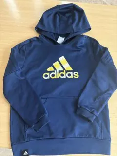 adidas ネイビー パーカー ロゴ