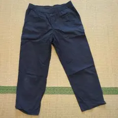 ユニクロ　コットンリラックスアンクルパンツ　黒