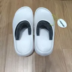 OOFOS OOahh PLUS ウーフォス ウーアー プラス サンダルのサムネイル
