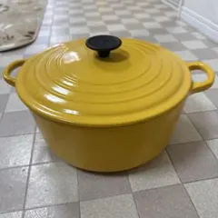 LE CREUSET ブラウン 両手鍋 18cm LE CREUSET ブラウン 両手鍋 約18cm - メルカリ