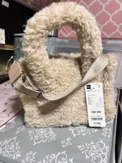 GU ボアミニショルダーバッグ