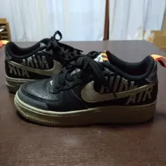 NIKE AIR FORCE 1 スニーカー ブラック