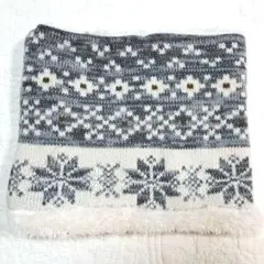 しまむら　ネックウォーマー　グレー　白　雪　冬　　レディース