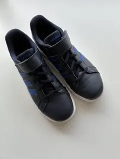 adidas グランドコート スニーカー　23.5cm