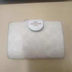 COACH 二つ折り財布 シグネチャー柄のサムネイル