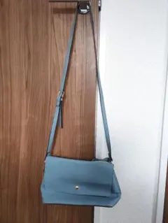 【美品】ブルー ショルダーバッグ　ポケット多数