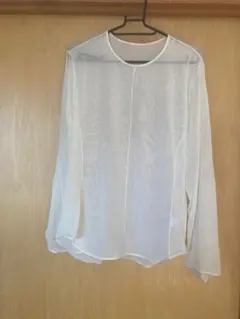 美品　UNIQLO 3XL ホワイト長袖　大きいサイズ