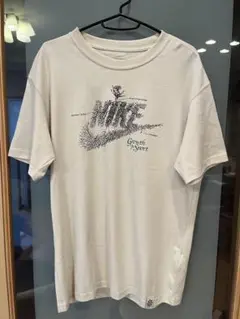 NIKE ルーズフィット Tシャツ