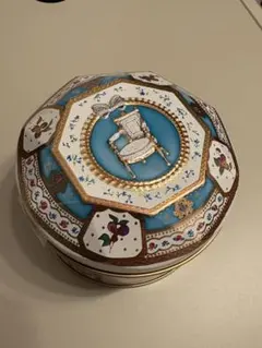 【限定】青山デカーボ×マリー・アントワネット展 クッキー缶 【未開封】のサムネイル