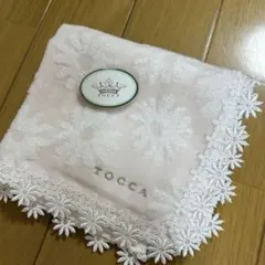 TOCCA 花模様 31×31 レースタオルハンカチのサムネイル