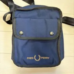 FRED PERRY ショルダーバッグ ネイビーのサムネイル