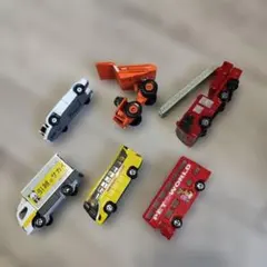 トミカ　まとめ売り　はとバス　トラック　はしご車　ダンプカー　おもちゃのサムネイル
