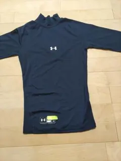 Under Armour ネイビー ハイネック アンダーシャツ