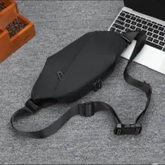 ウエストポーチ ボディバッグ メンズ ランニング 防水 PUレザー アウトドア