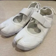 NIKE エアリフト　スニーカー