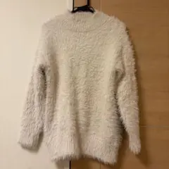 レディース 白 シャギーニット