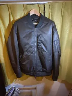 【極美品・タグ無し】UNIQLO +J ハイブリッドダウンオーバーサイズMA-1