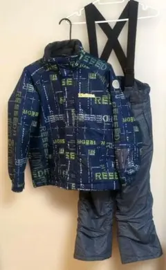 美品　RESEEDA オンヨネ　スキーウェア　スノーボードウェア　男の子　140